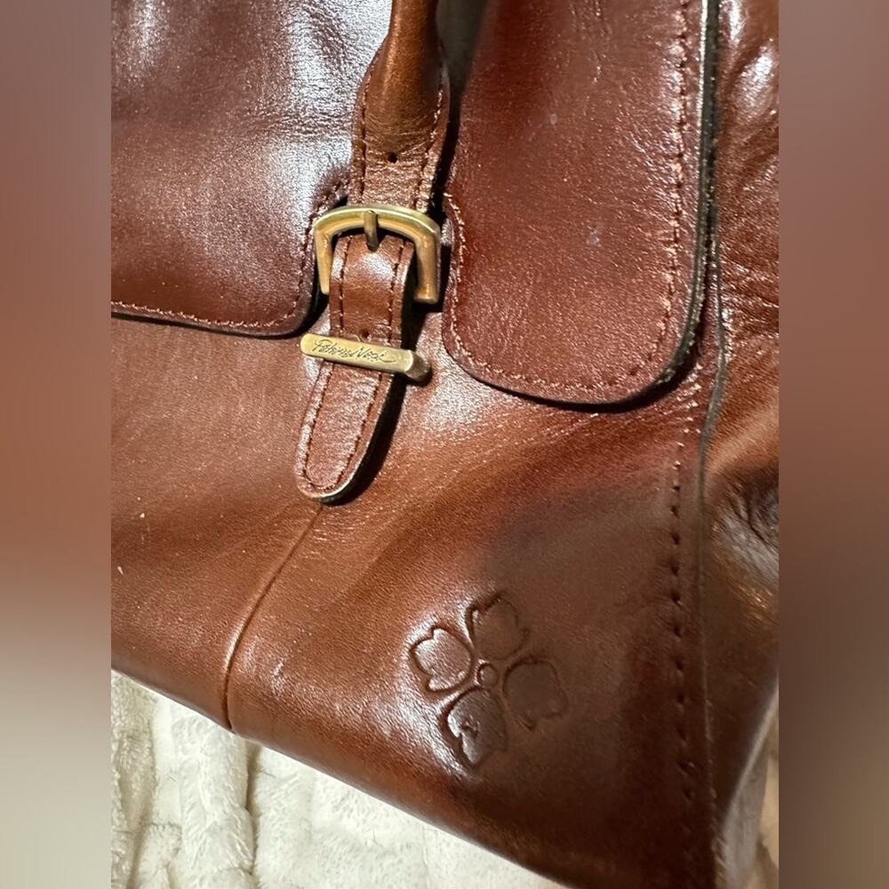 Patricia Nash leather handbag in brown with textured straps, almost twist style - Picture 2 of 8